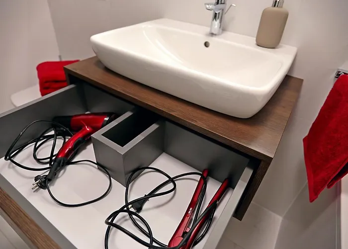 Modern Near The Centre Urban Apartmán