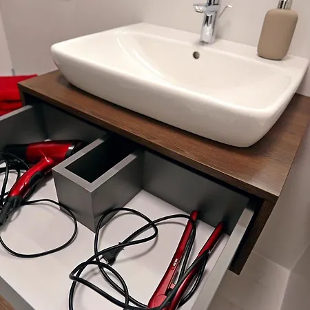 Modern Near The Centre Urban Appartamento