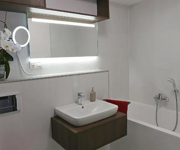 Modern Near The Centre Urban *