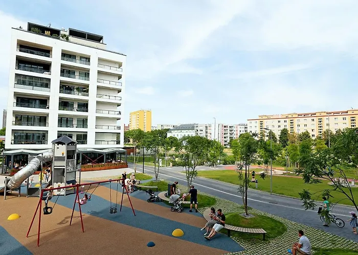 Modern Near The Centre Urban 公寓 *